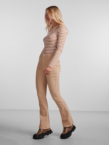 PIECES Flared Jeans 'PEGGY' in Beige