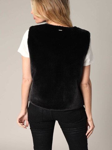 Deeluxe Bodywarmer 'FUZZY' in Zwart