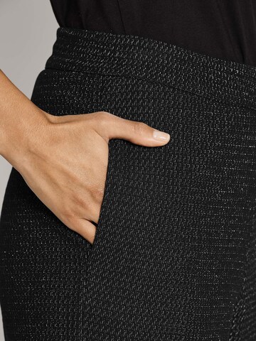 MADELEINE Tapered Broek in Zwart