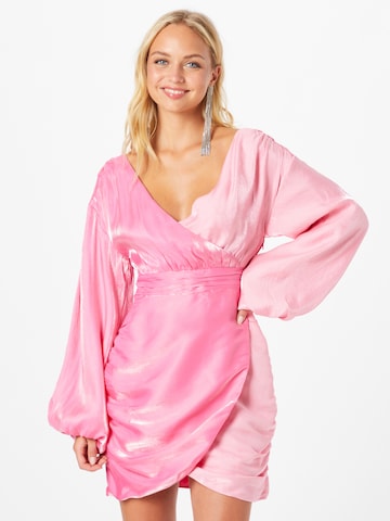 Robe de cocktail NA-KD en rose : devant