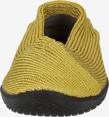 Chaussure basse Arcopedico en jaune