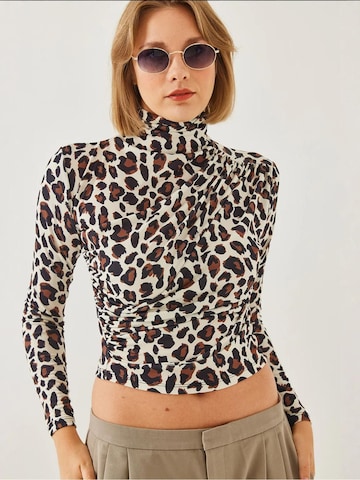 T-shirt Bianco Lucci en marron : devant
