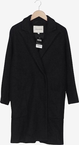 CARIN WESTER Mantel XS in Schwarz: Vorderseite