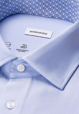 Coupe regular Chemise business 'SMART PERFORMANCE' SEIDENSTICKER en bleu