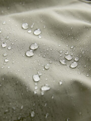 Next Зимняя куртка в Серый