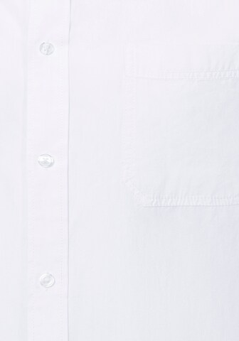 JOHN DEVIN Regular fit Button Up Shirt in White