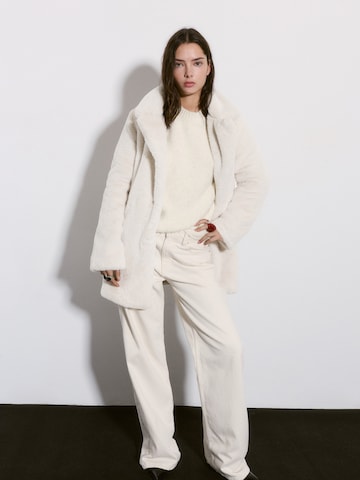 Pull&Bear Mantel in Beige