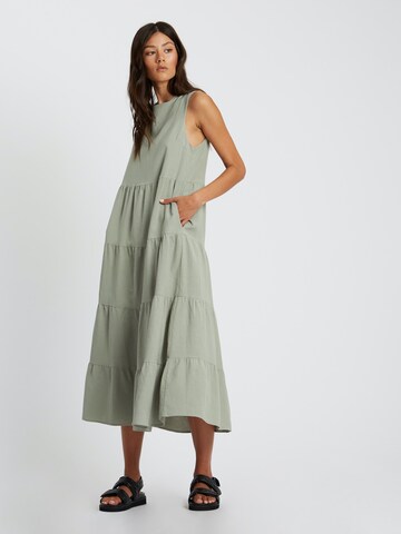 Robe 'Byron' St MRLO en vert : devant