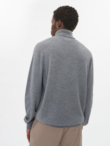 GOBI Cashmere Pullover 'Men's Essential Turtleneck Cashmere Sweater'‌ in Grau