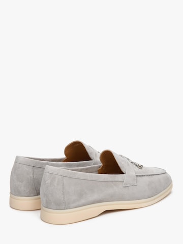 Mocassino '935-2' di Estro in grigio