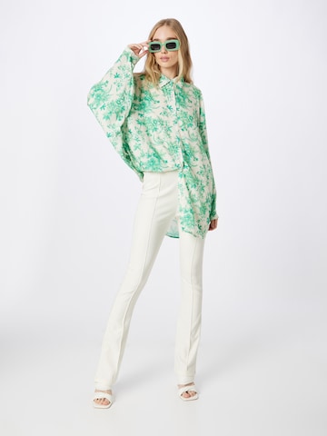 Parisienne et Alors - Blusa 'SABOT' en verde