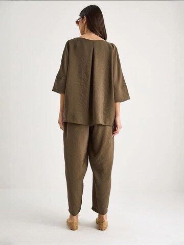 Pantalons de tailleur Bianco Lucci en vert