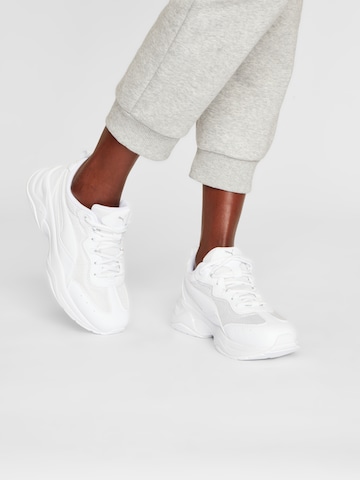 PUMA Sneakers laag 'CILIA' in Wit: voorkant