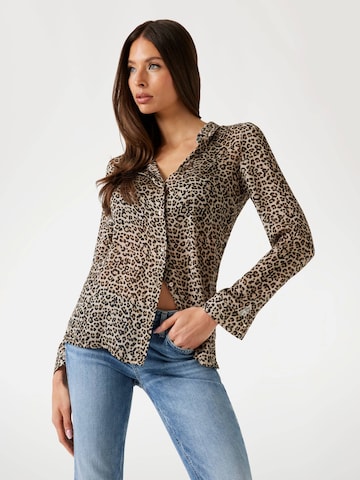 GUESS Blouse in Brown: front
