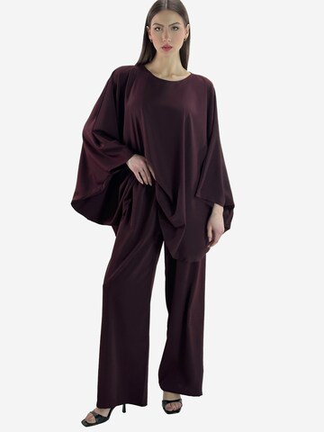 Elara Hausanzug in Rot