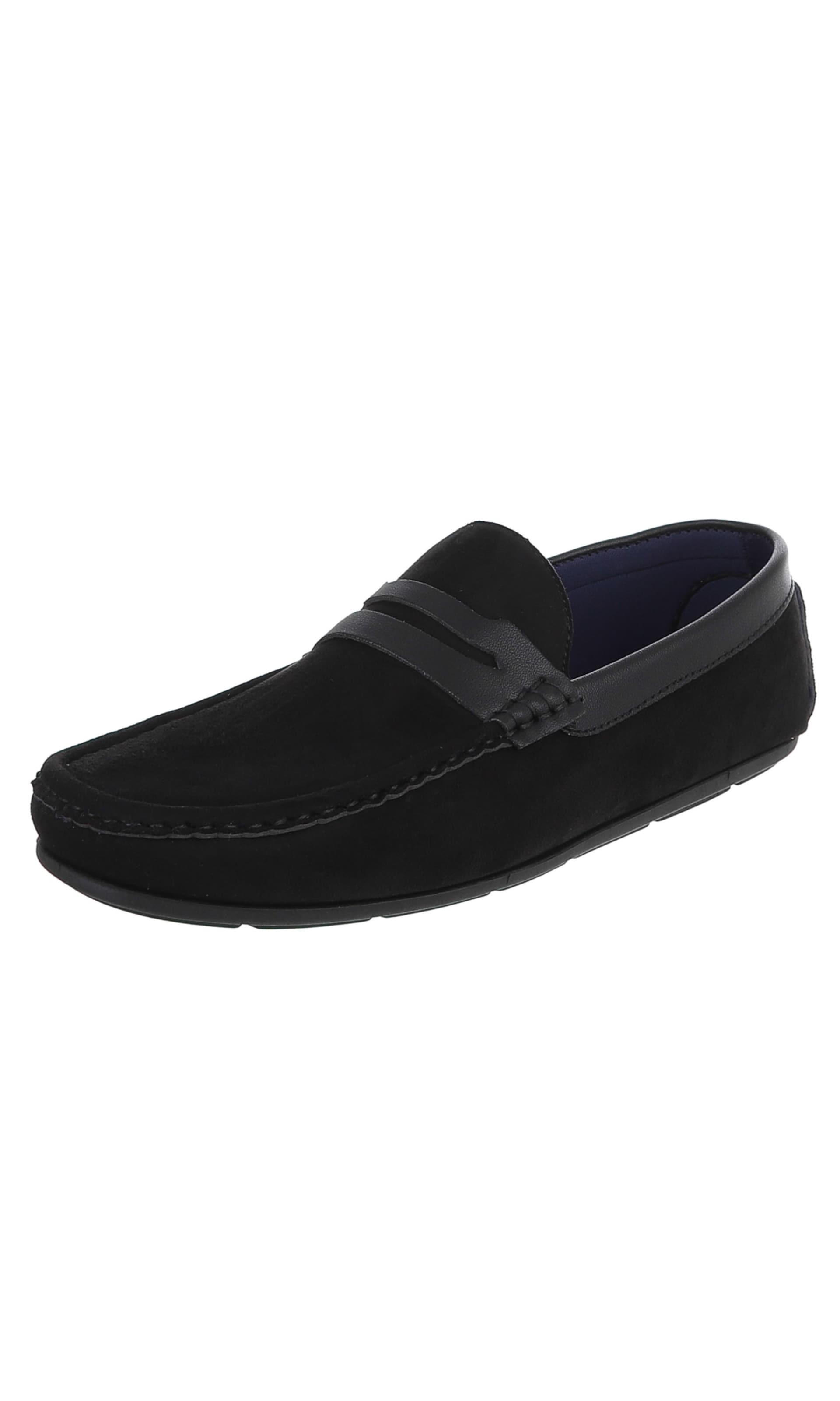 CoolWalk Moccasins in Black: front