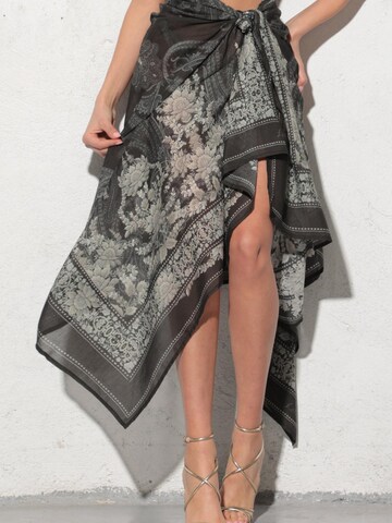 JIORO Scarf 'FROZEN LOTUS' in Black