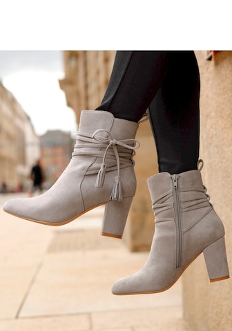 LASCANA Ankle Boots in Grey: front