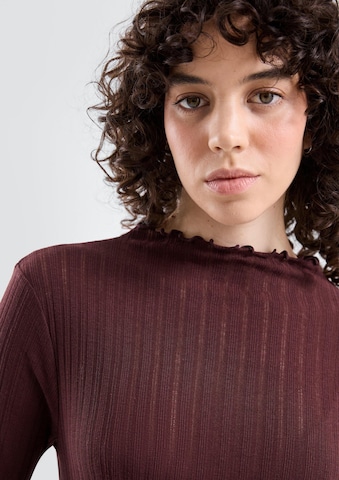 QS - Camiseta en rojo