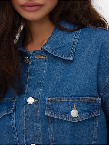 VERO MODA - Blusa 'VMKIRSA' en azul