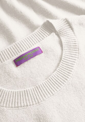 Frieda & Freddies NY Pullover in Beige