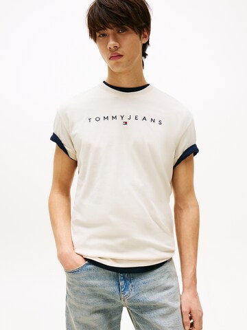 Tommy Jeans Футболка в Бежевый: спереди