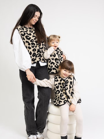 BROKE + SCHÖN Vest 'Teddy' in Beige