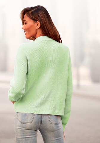 LASCANA Sweater in Green