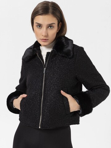 Jimmy Sanders Between-season jacket in Black