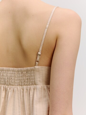 EDITED Klänning 'Aline' i beige