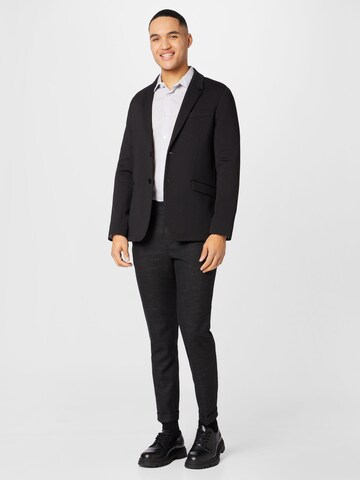 BURTON MENSWEAR LONDON Slimfit Chino in Zwart