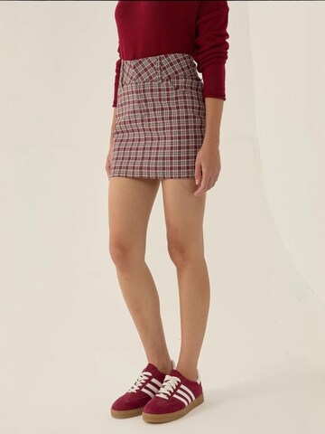 Gonna di Hiccup in rosso