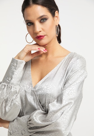 Camicia da donna di faina in argento