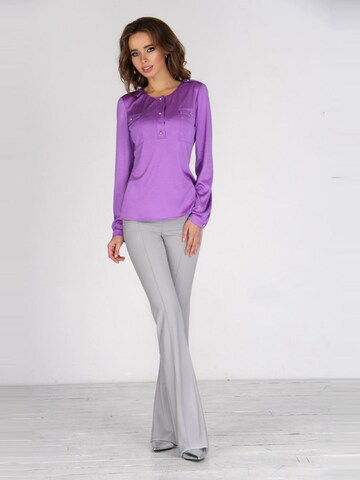 évasé Pantalon Anushka en gris