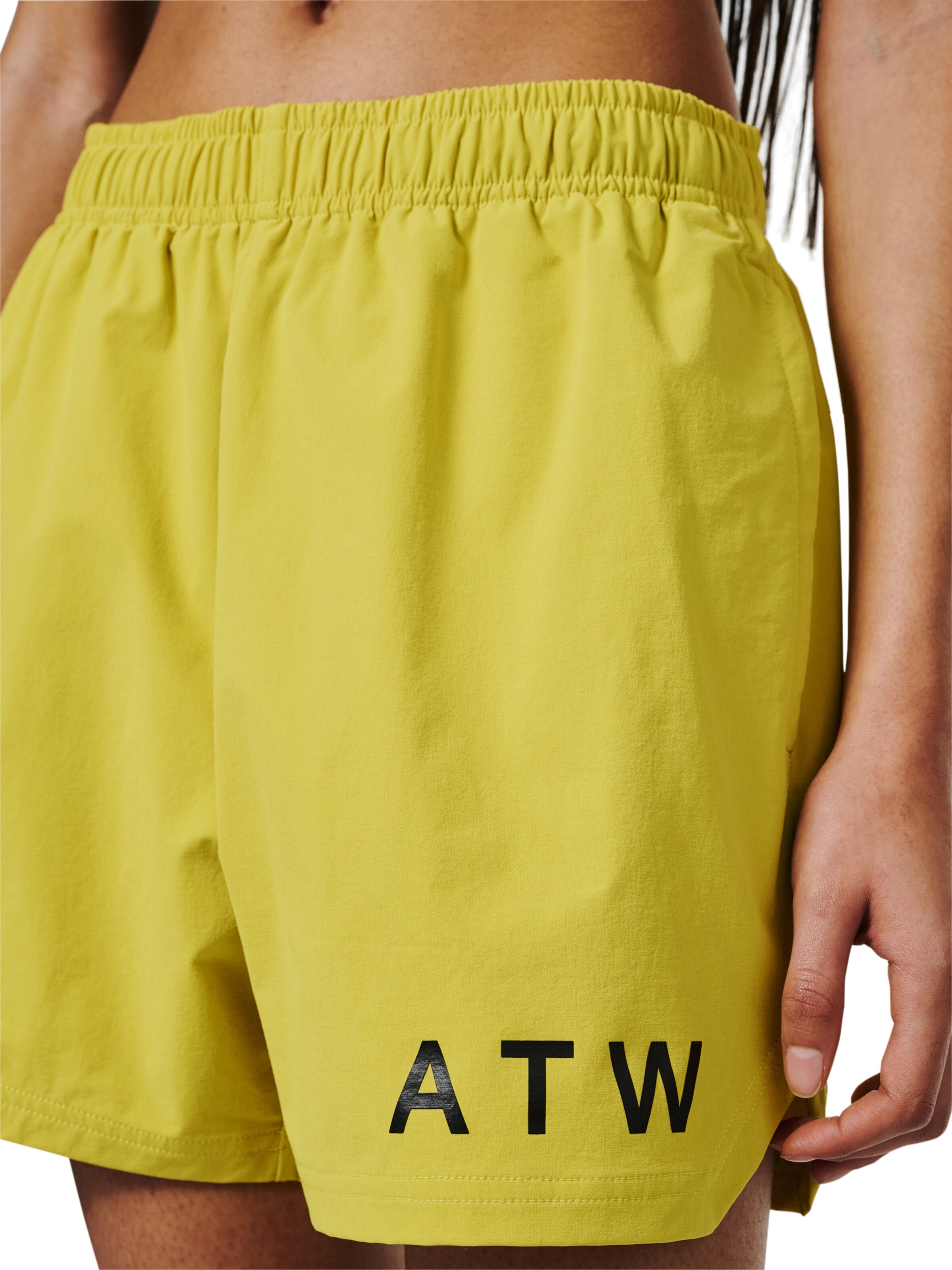 HALO Loose fit Pants in Yellow