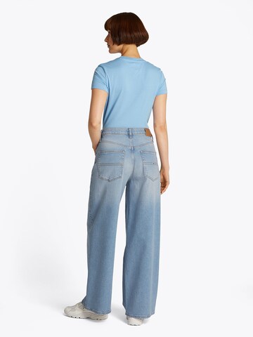 Tommy Jeans - Pierna ancha Vaquero 'Charlie' en azul