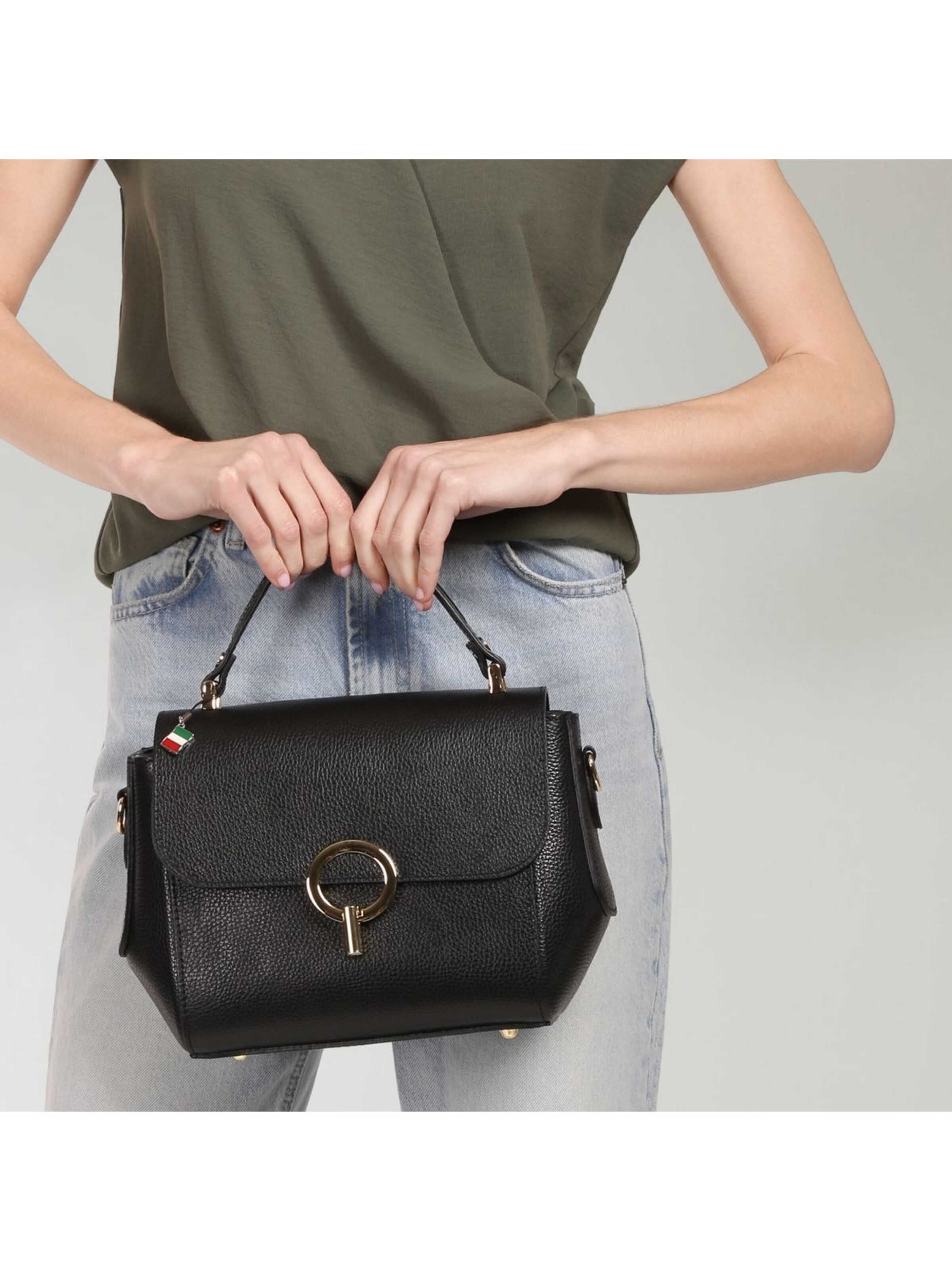 Florence Handbag in Black