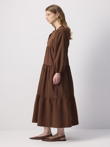 Touche Prive Kleid in Braun