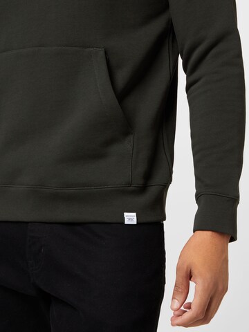 NORSE PROJECTS - Sudadera 'Vagn' en verde