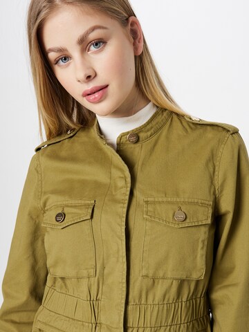 Veste mi-saison 'ALMA' ONLY en vert