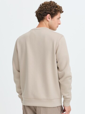Casual Friday Sweatshirt 'Sebastian' in Beige