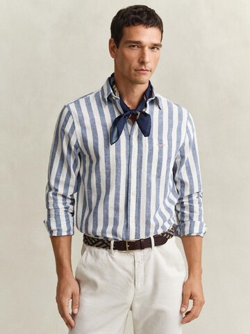 GANT Regular Fit Hemd‌‌‌ in Blau: Vorderseite