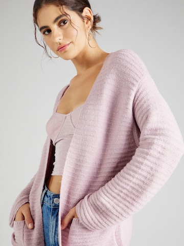 Cardigan 'Theodora' ABOUT YOU en rose