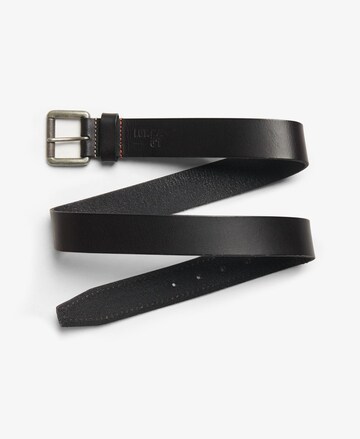 Superdry Riem 'Badgeman' in Zwart