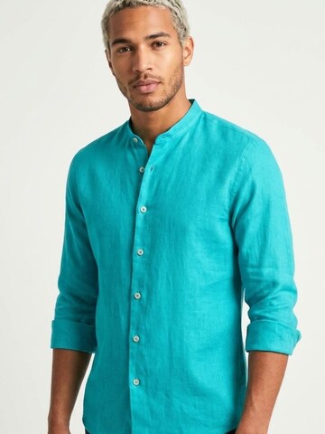 Camicia business 'Caravaggio Essentials Linen Man Shirt Light Blue' di 7Camicie in blu: frontale