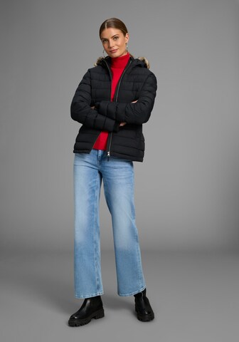 POLARINO Between-Season Jacket in Black