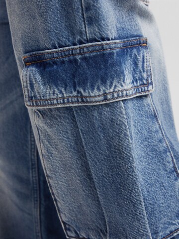 Bershka Tapered Cargojeans in Blauw