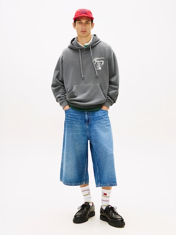 Tommy Jeans Collegepaita värissä harmaa