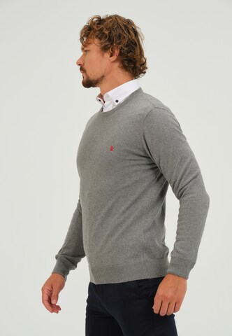 Pull-over Giorgio di Mare en gris