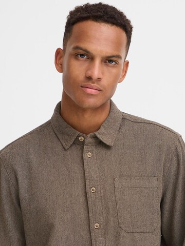 BLEND - Ajuste regular Camisa ' BHDEREK ' en marrón